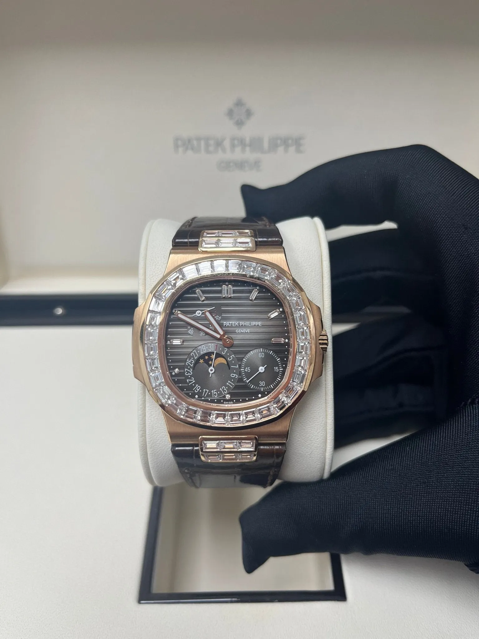 Patek Philippe Nautilus Rose Gold Diamond Bezel & Moon Phase Brown Dial 5724R 001