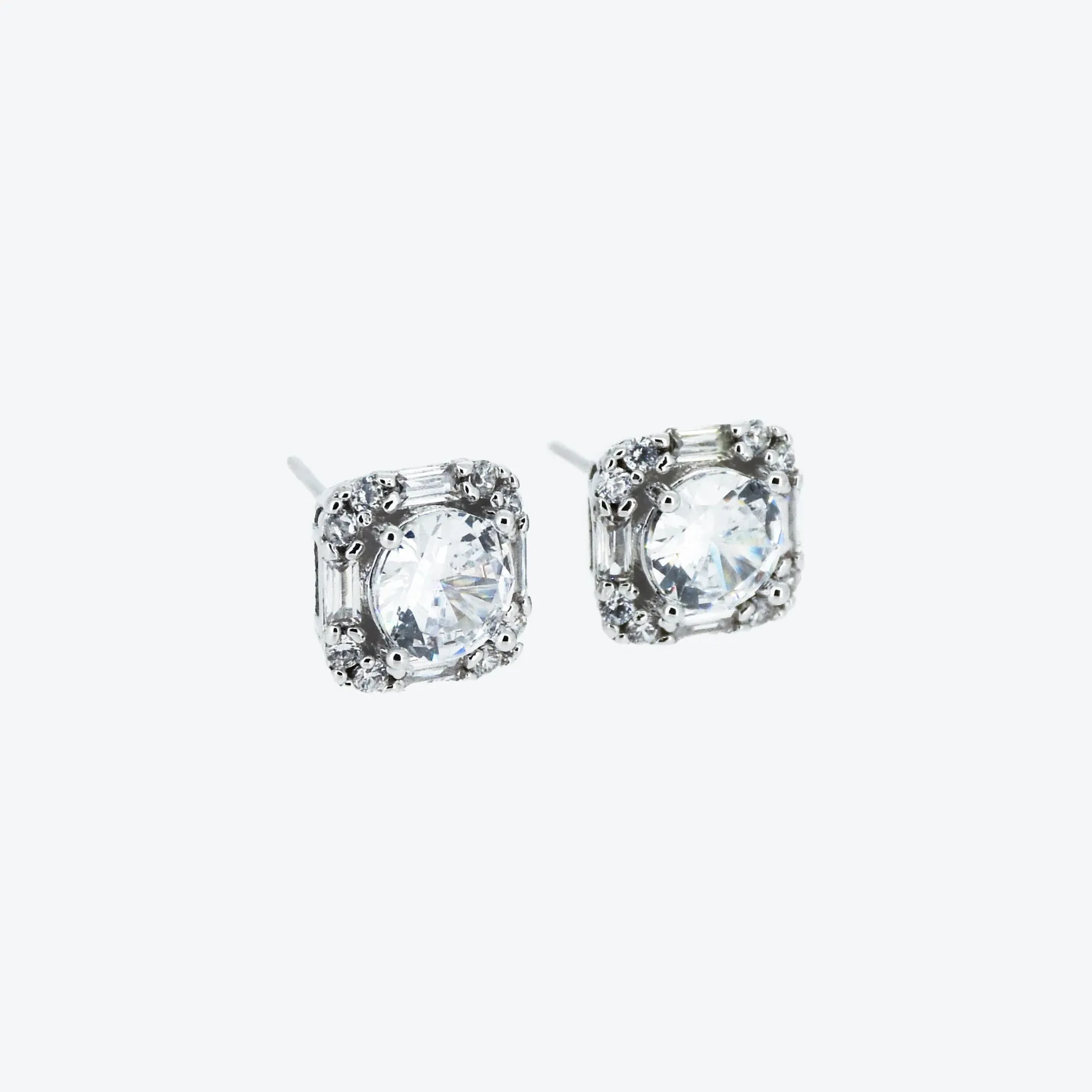 Round Diamond Studs