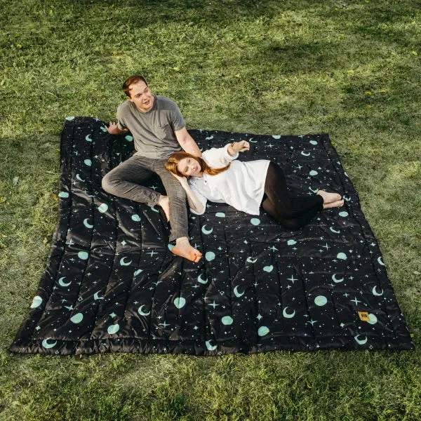 XL Outdoorsy™ Blanket