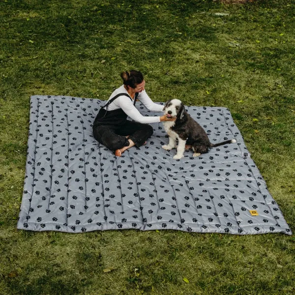 XL Outdoorsy™ Blanket