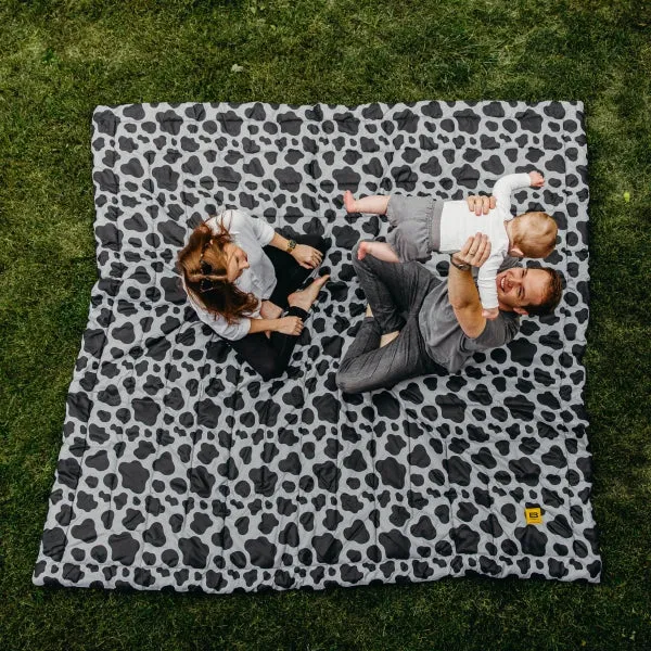 XL Outdoorsy™ Blanket